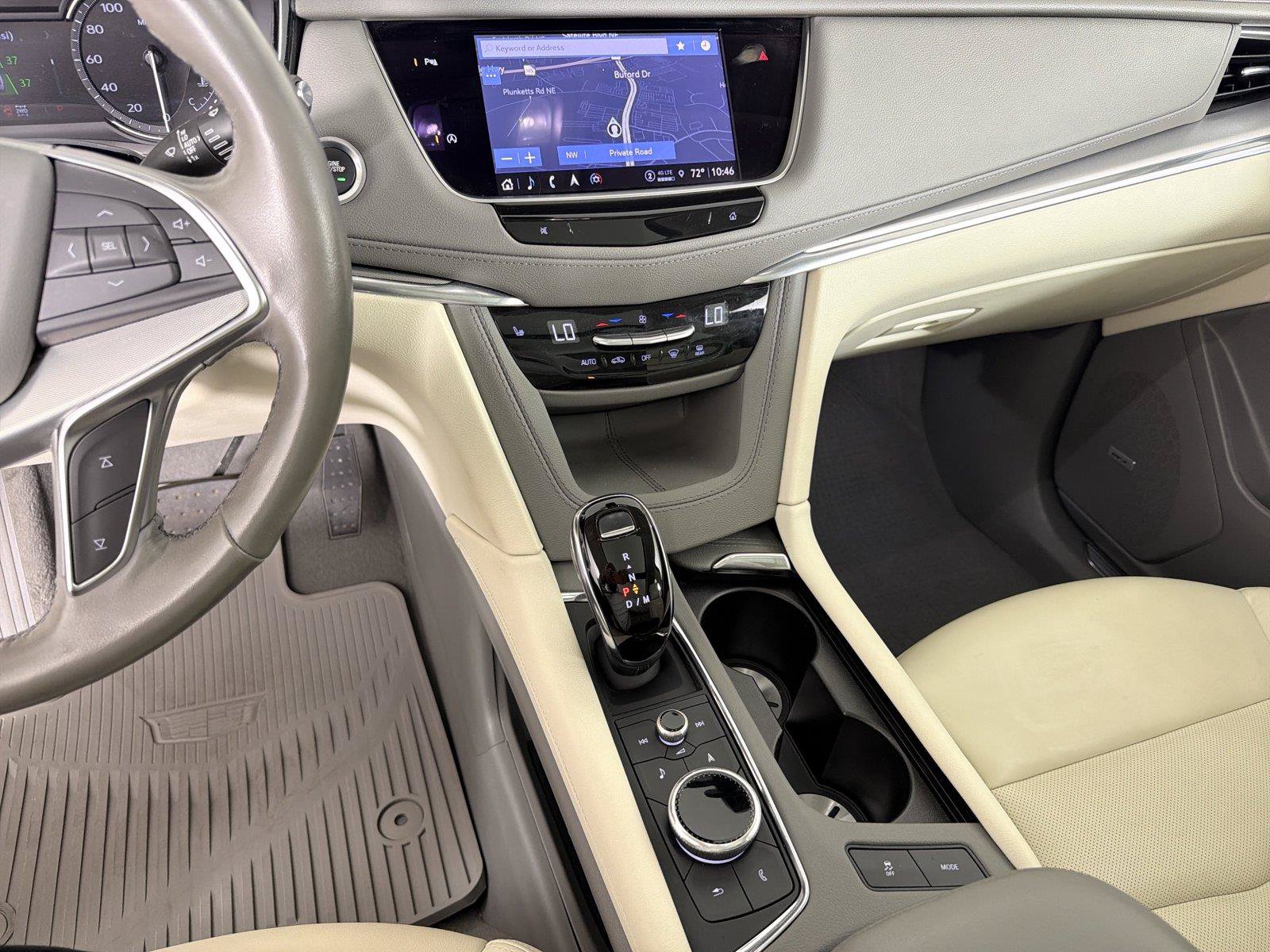 Certified 2024 Cadillac XT5 Premium Luxury AWD/4WD image 29