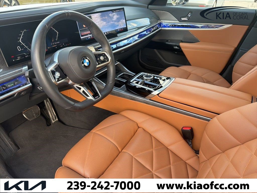 Used 2025 BMW 740i w/ Premium Package image 3