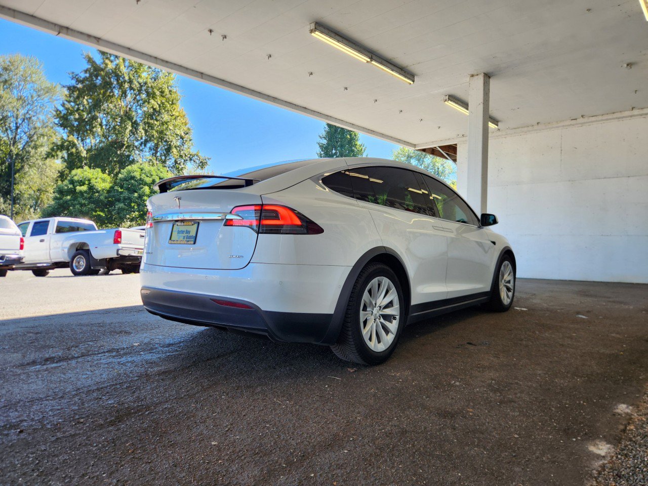 Used 2017 Tesla Model X 100D AWD/4WD image 3