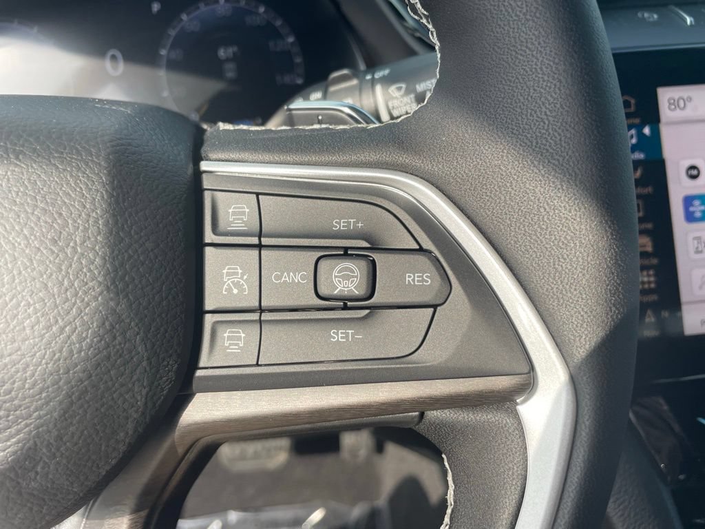 New 2026 Jeep Grand Cherokee Altitude AWD/4WD image 31