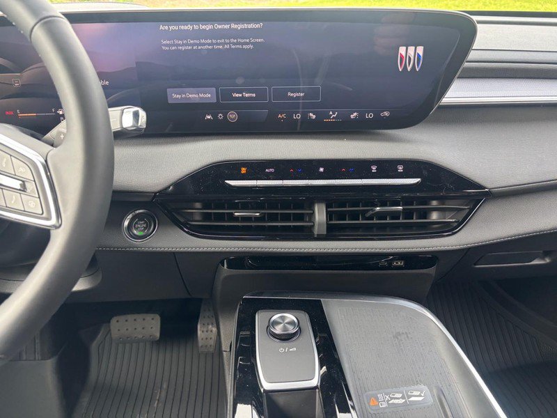 New 2026 Buick Enclave Sport Touring w/ Power Package FWD image 9