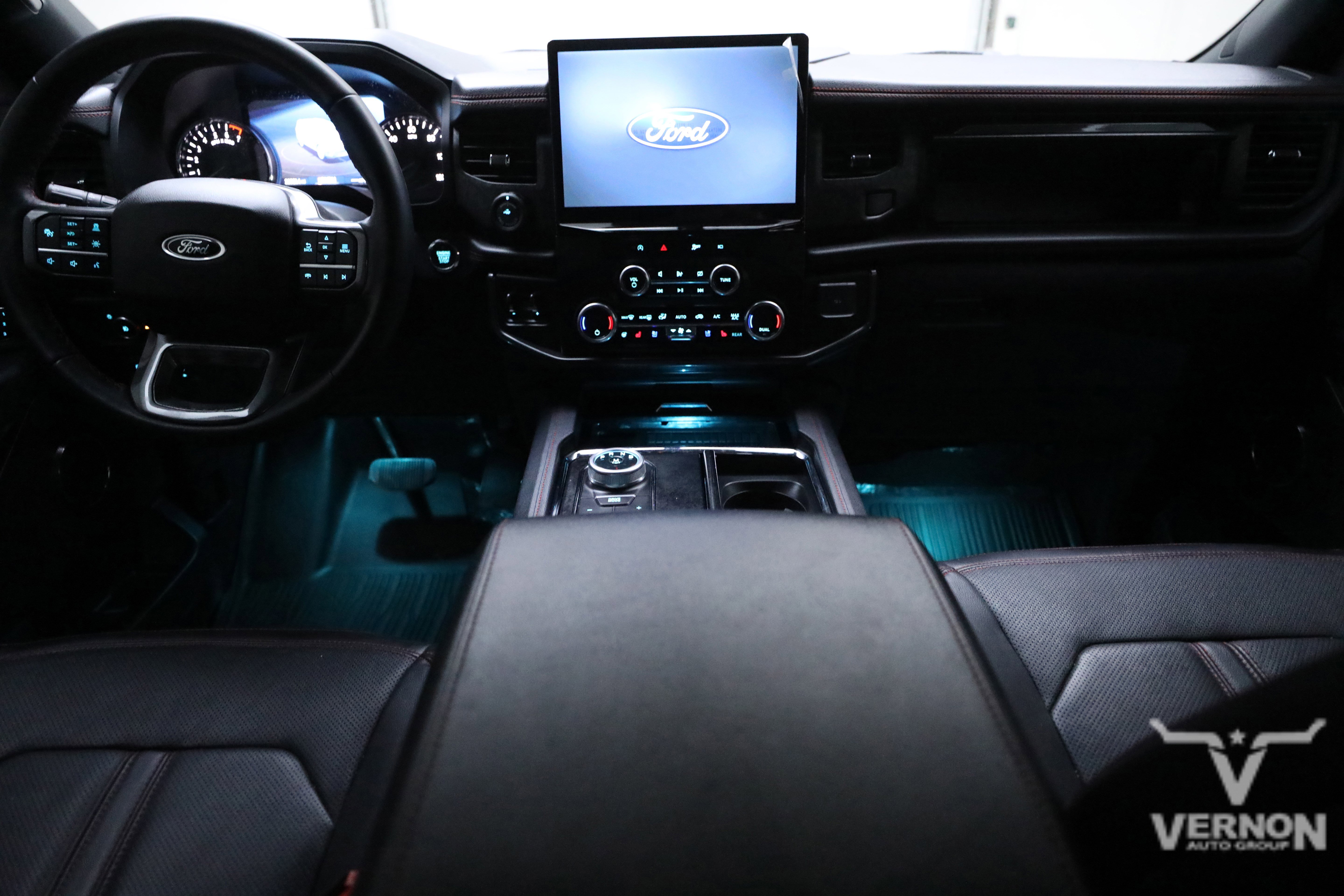 Used 2023 Ford Expedition Limited image 13