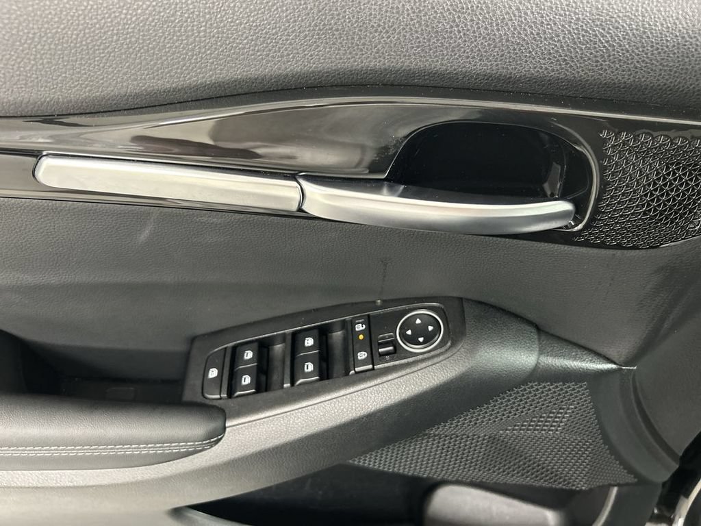 Certified 2024 Kia Seltos S AWD/4WD image 11