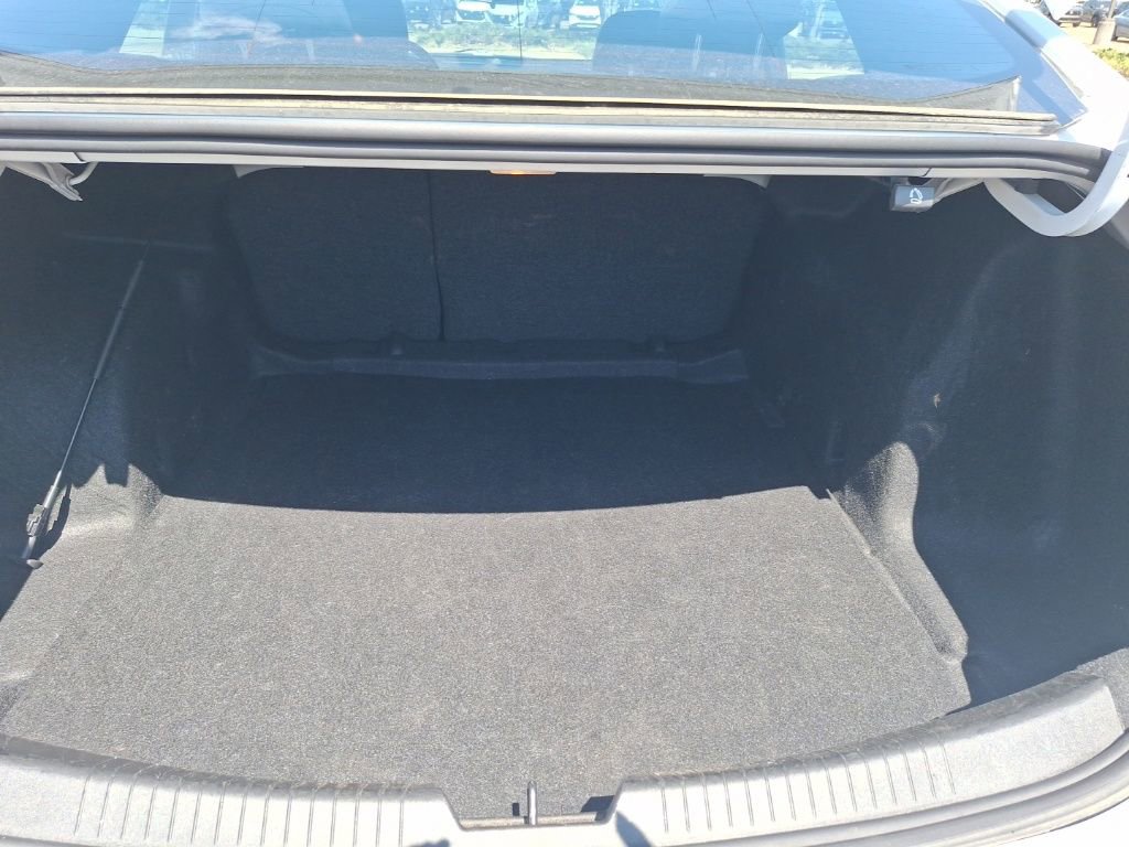 Used 2025 Chevrolet Malibu LT image 15