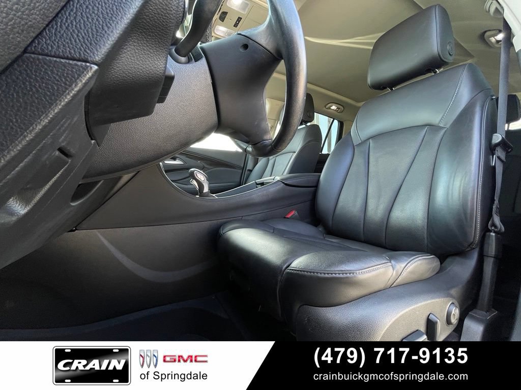 Used 2020 Buick Envision Premium w/ Driver Confidence Package AWD/4WD image 24