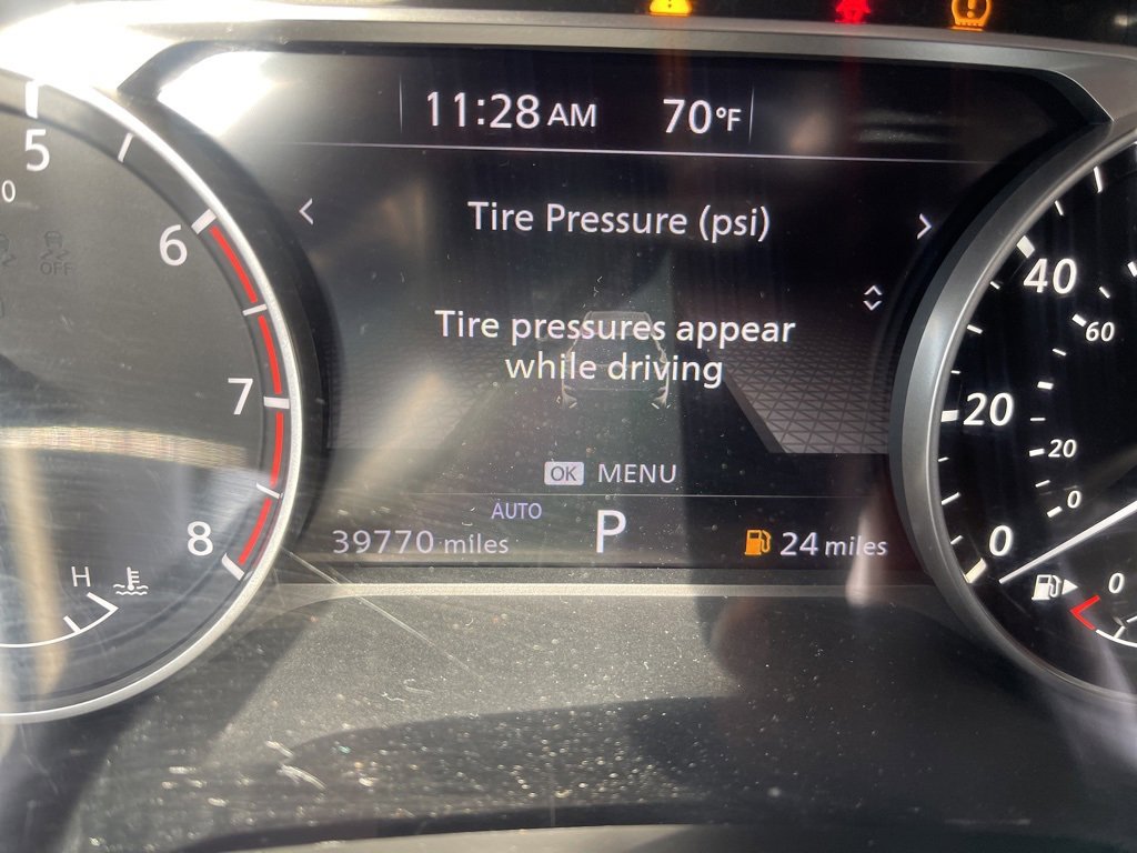 Used 2021 Nissan Rogue SV image 11