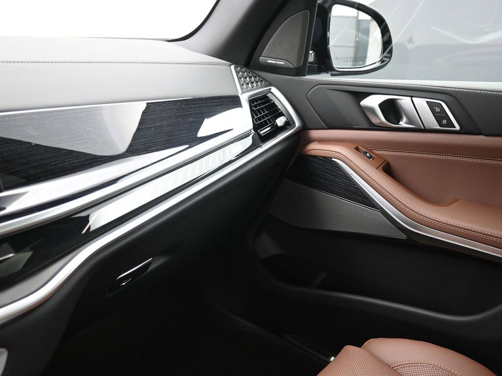 New 2026 BMW X5 M60i AWD/4WD image 19