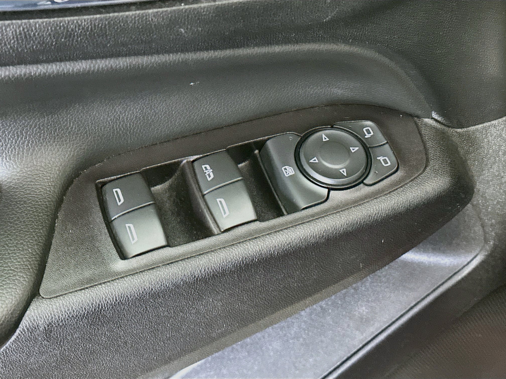 Used 2021 Chevrolet Equinox LT AWD/4WD image 15