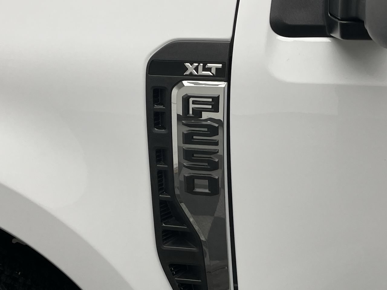 Certified 2026 Ford F250 XLT AWD/4WD image 29