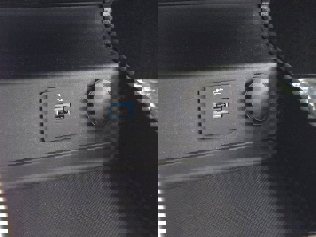 Used 2018 Ford Fusion S image 26