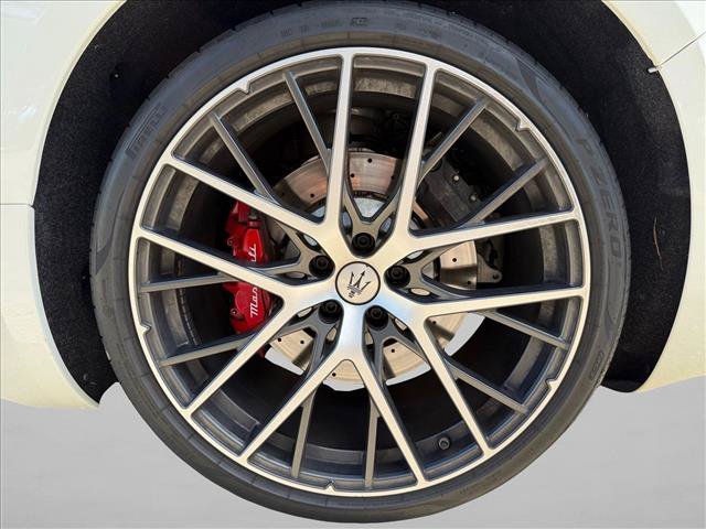 Used 2024 Maserati GranTurismo Trofeo AWD/4WD image 23