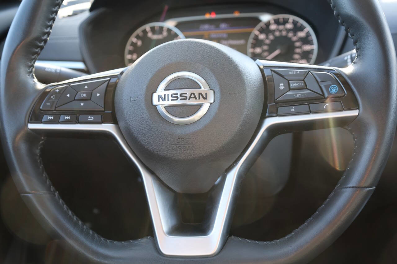 Used 2022 Nissan Altima 2.5 SV w/ SV Premium Package AWD/4WD image 18