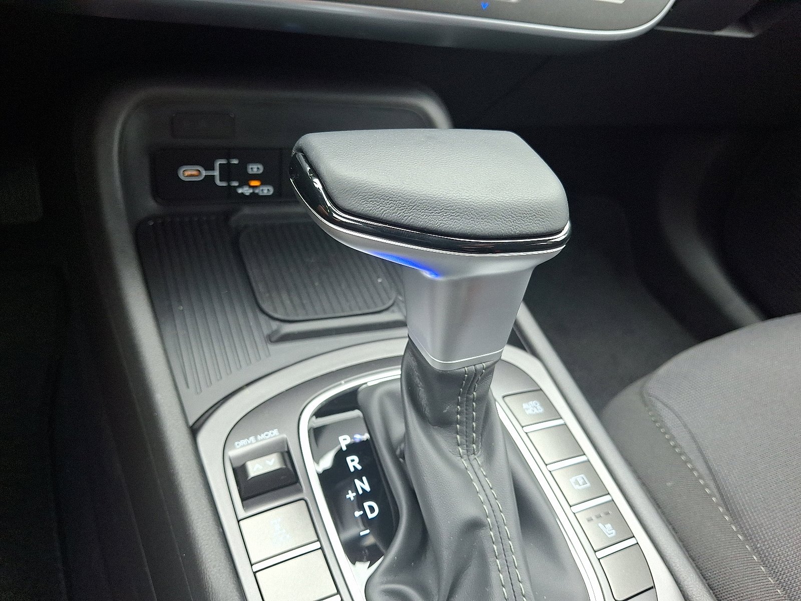 Certified 2026 Hyundai Kona SEL Sport AWD/4WD image 11