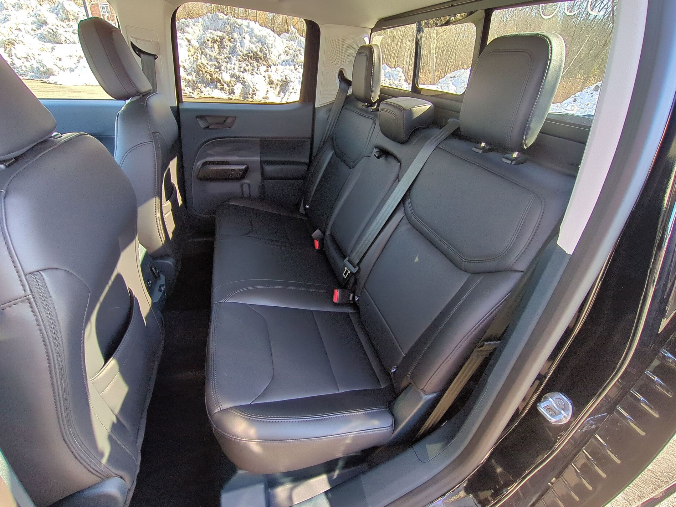 Certified 2024 Ford Maverick Lariat w/ Black Appearance Package image 17