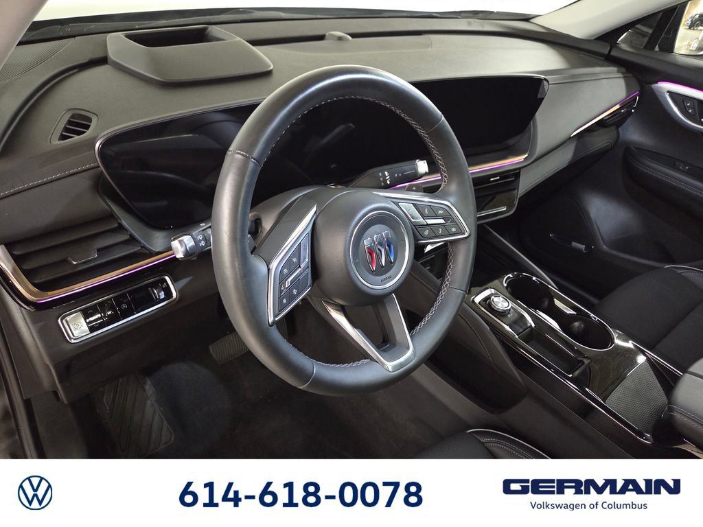 Used 2025 Buick Envision Avenir AWD/4WD image 19