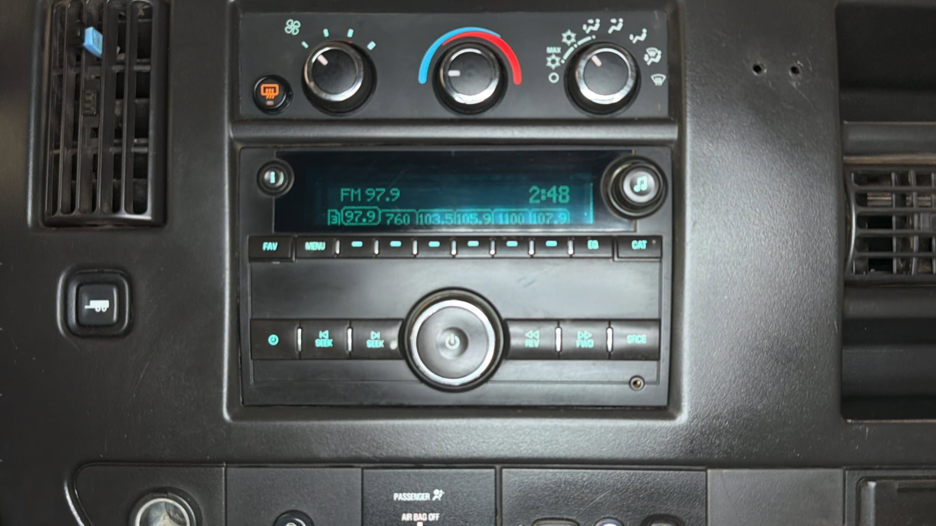 Used 2016 Chevrolet Express 3500 LT w/ LT Preferred Equipment Group image 25