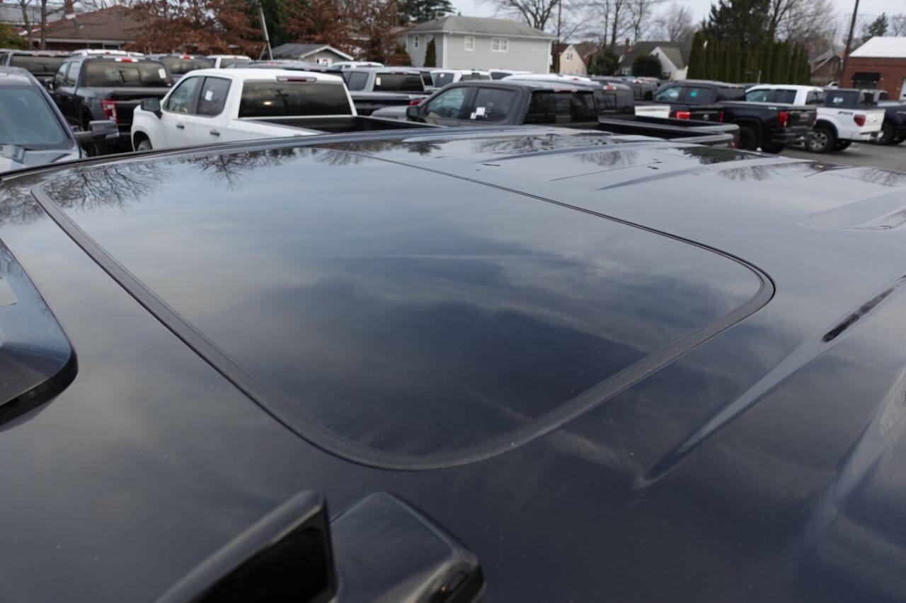 Used 2022 GMC Sierra 2500 AT4 w/ AT4 Preferred Package image 10