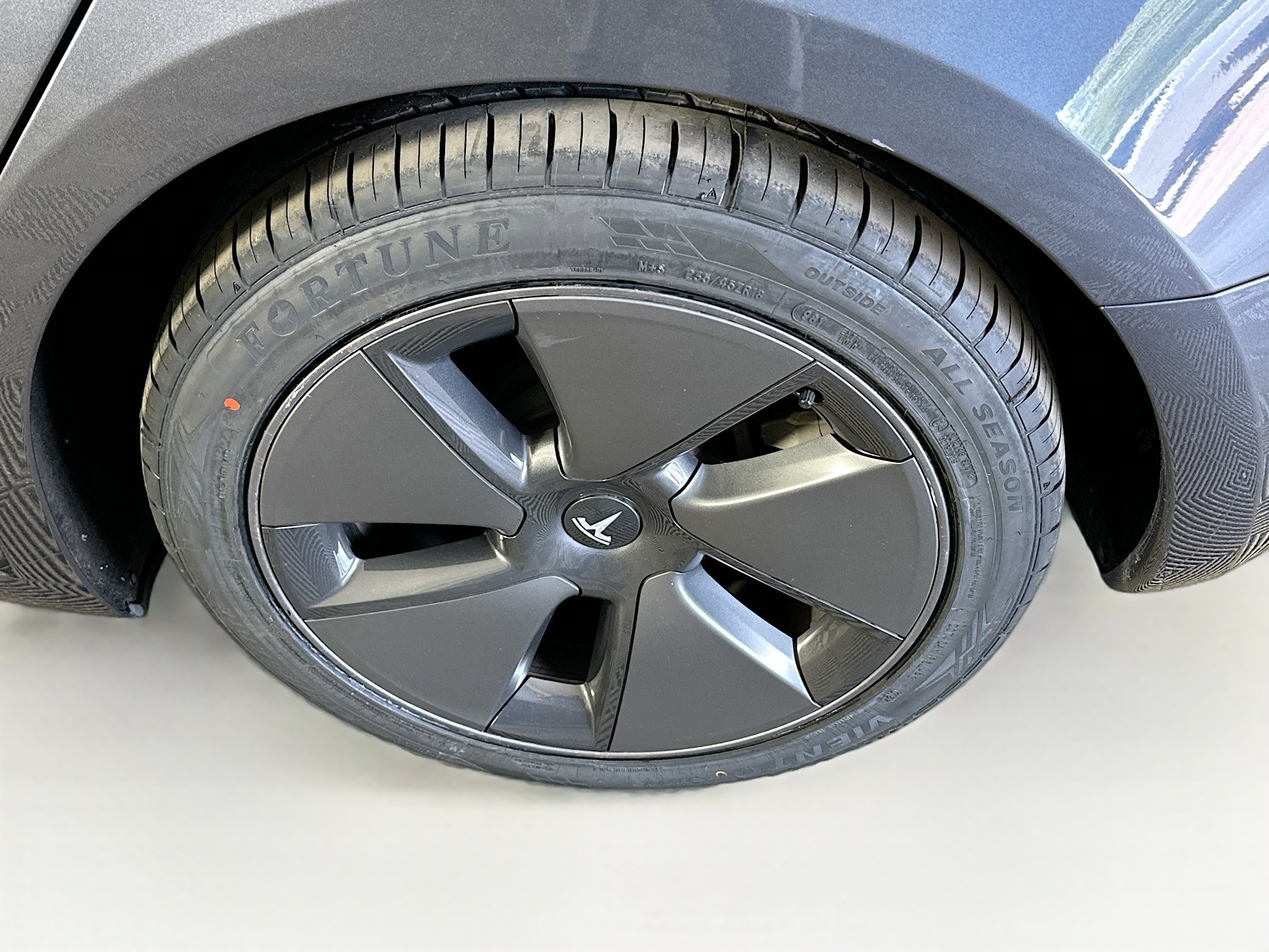 Used 2023 Tesla Model 3 Standard Range RWD image 11