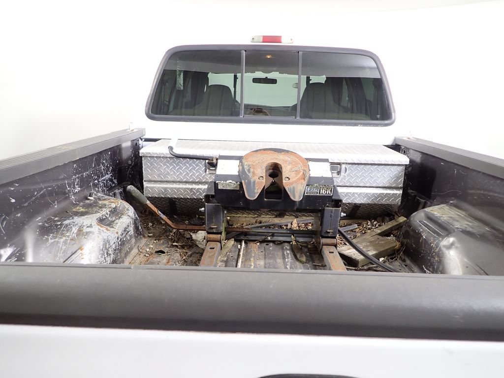 Used 2003 Ford F250 XL AWD/4WD image 12
