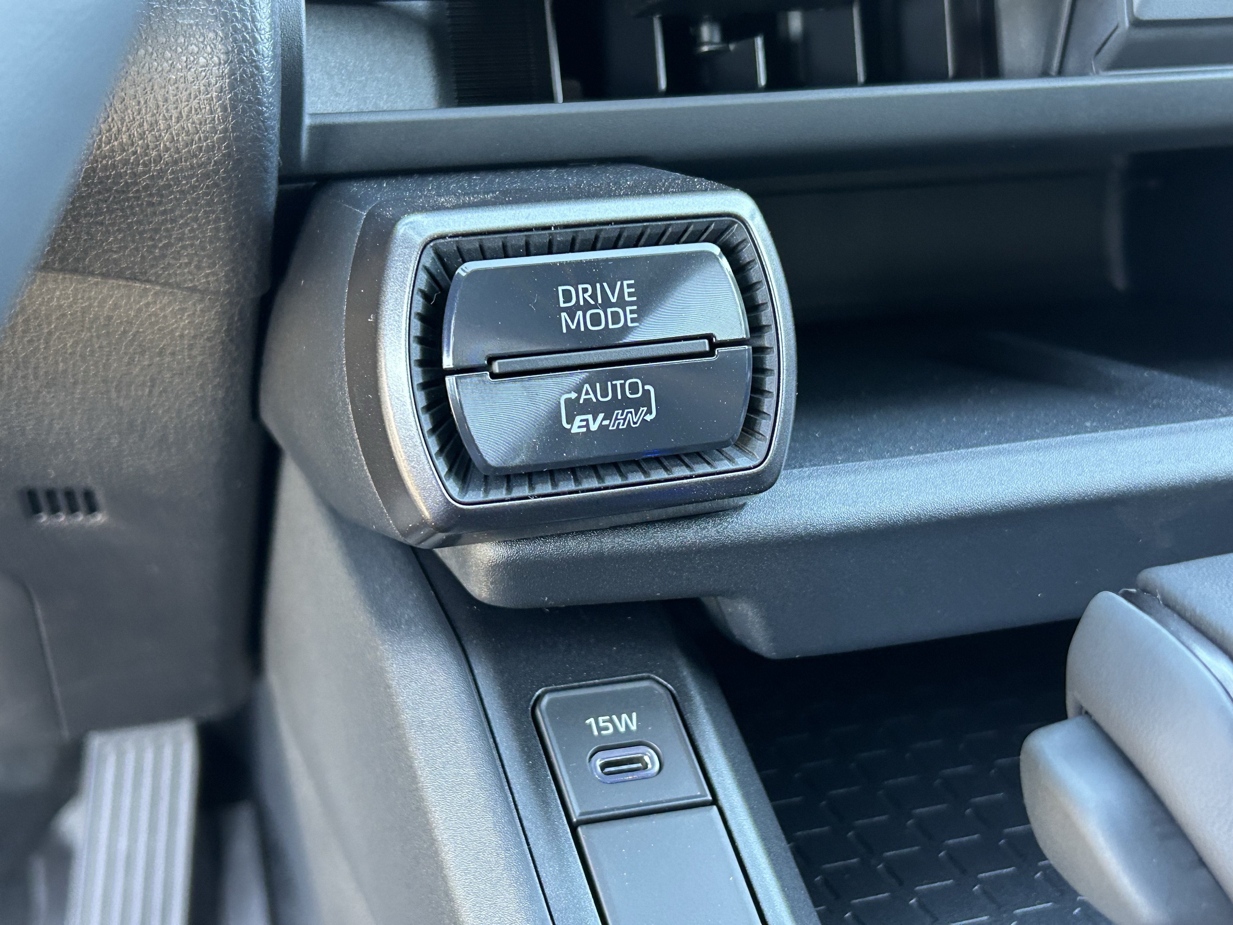 New 2026 Toyota RAV4 SE w/ Weather Package AWD/4WD image 19