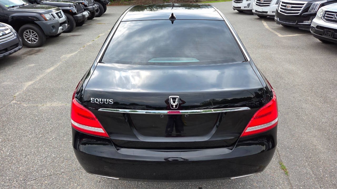 Used 2015 Hyundai Equus Signature RWD image 14