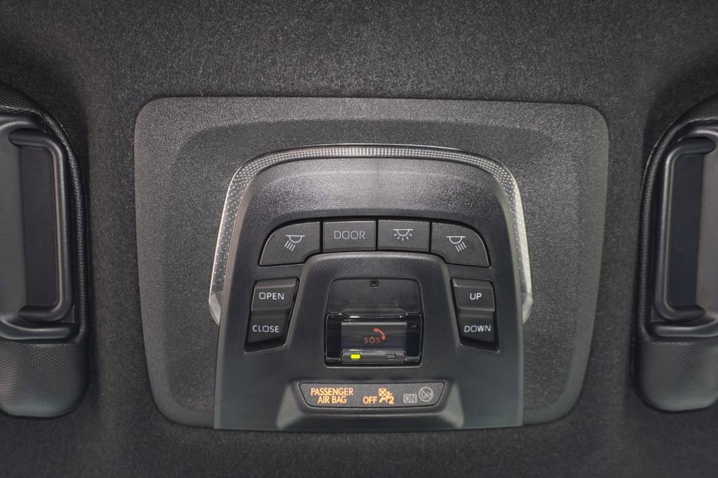 Used 2024 Toyota Corolla Cross SE w/ Moonroof Package image 18