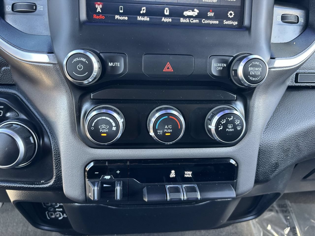 Used 2021 RAM 1500 Big Horn AWD/4WD image 22