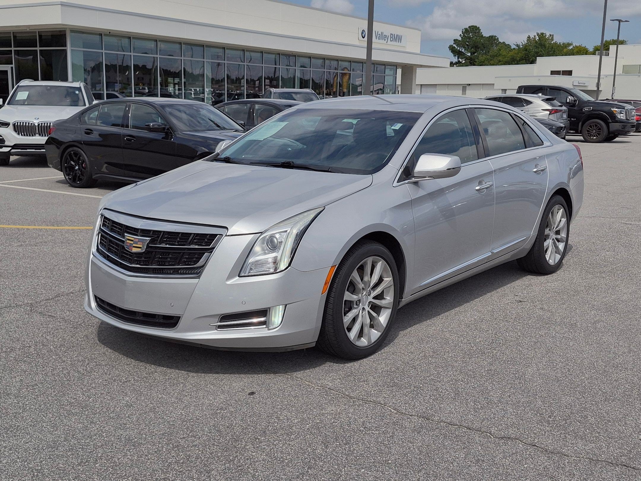 Used 2017 Cadillac XTS Luxury AWD/4WD image 7