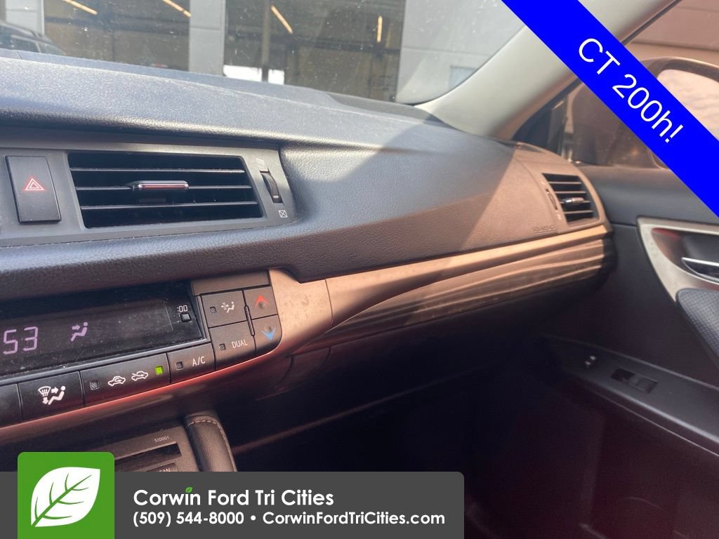 Used 2016 Lexus CT 200h w/ Accessory Package 2 FWD image 11