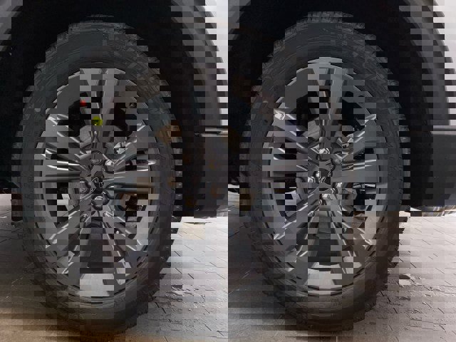 New 2026 Ford Explorer Active w/ Active Comfort Package image 24