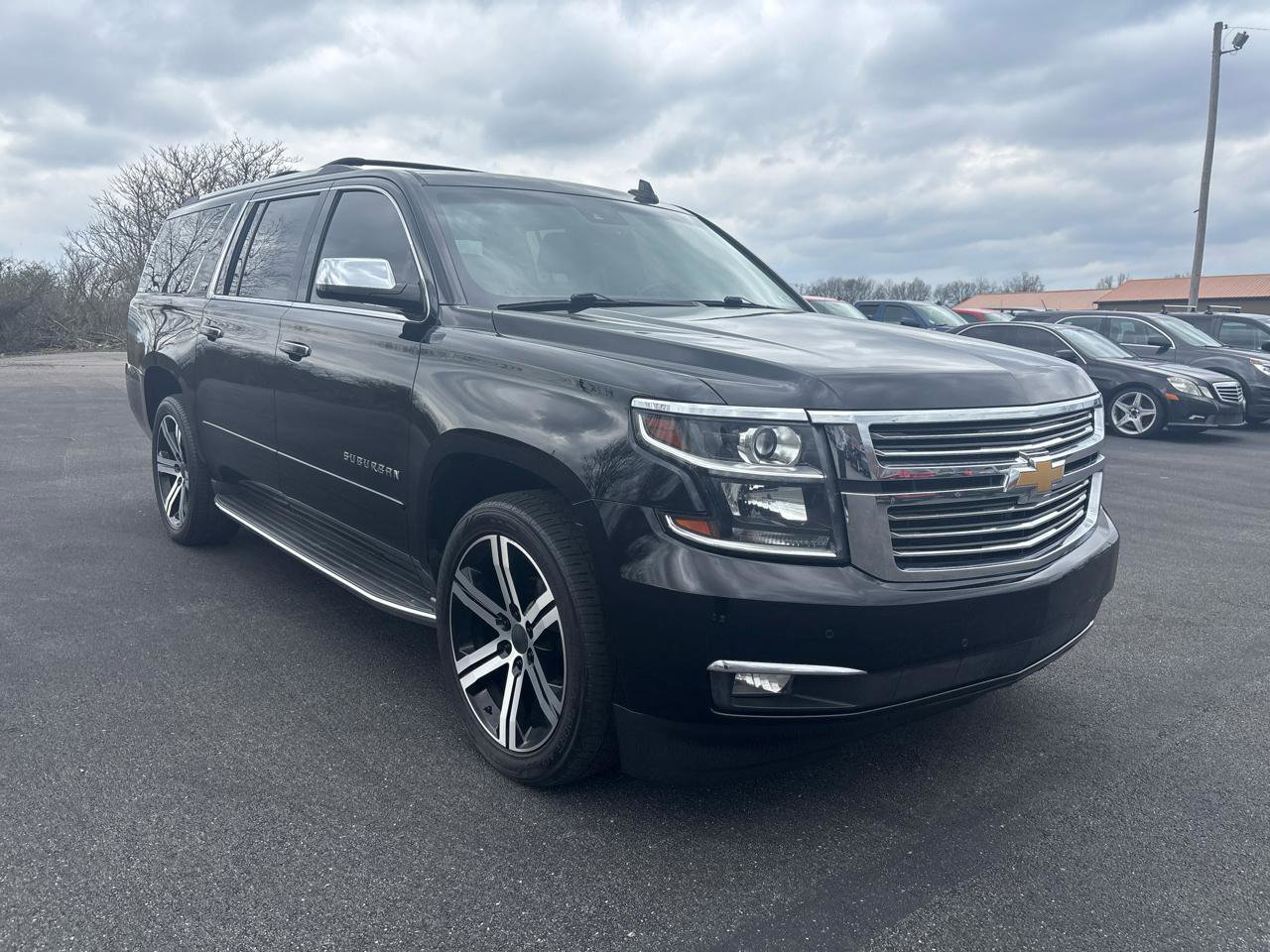Used 2015 Chevrolet Suburban LTZ image 9