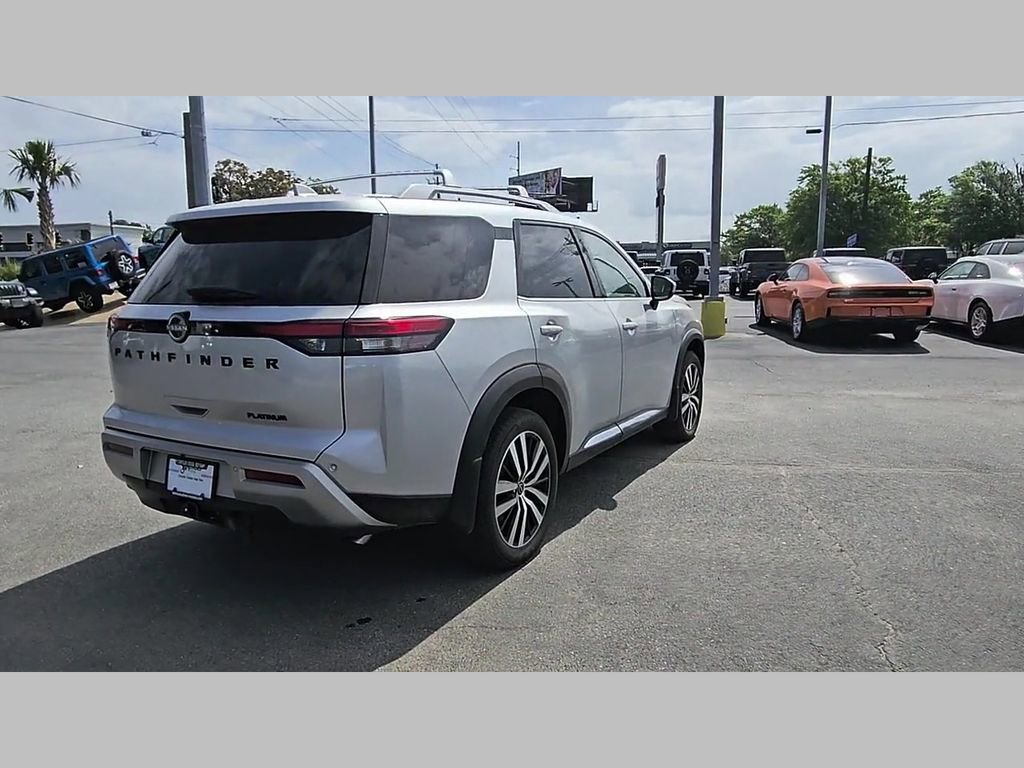Used 2025 Nissan Pathfinder Platinum w/ Black Appearance Package image 32