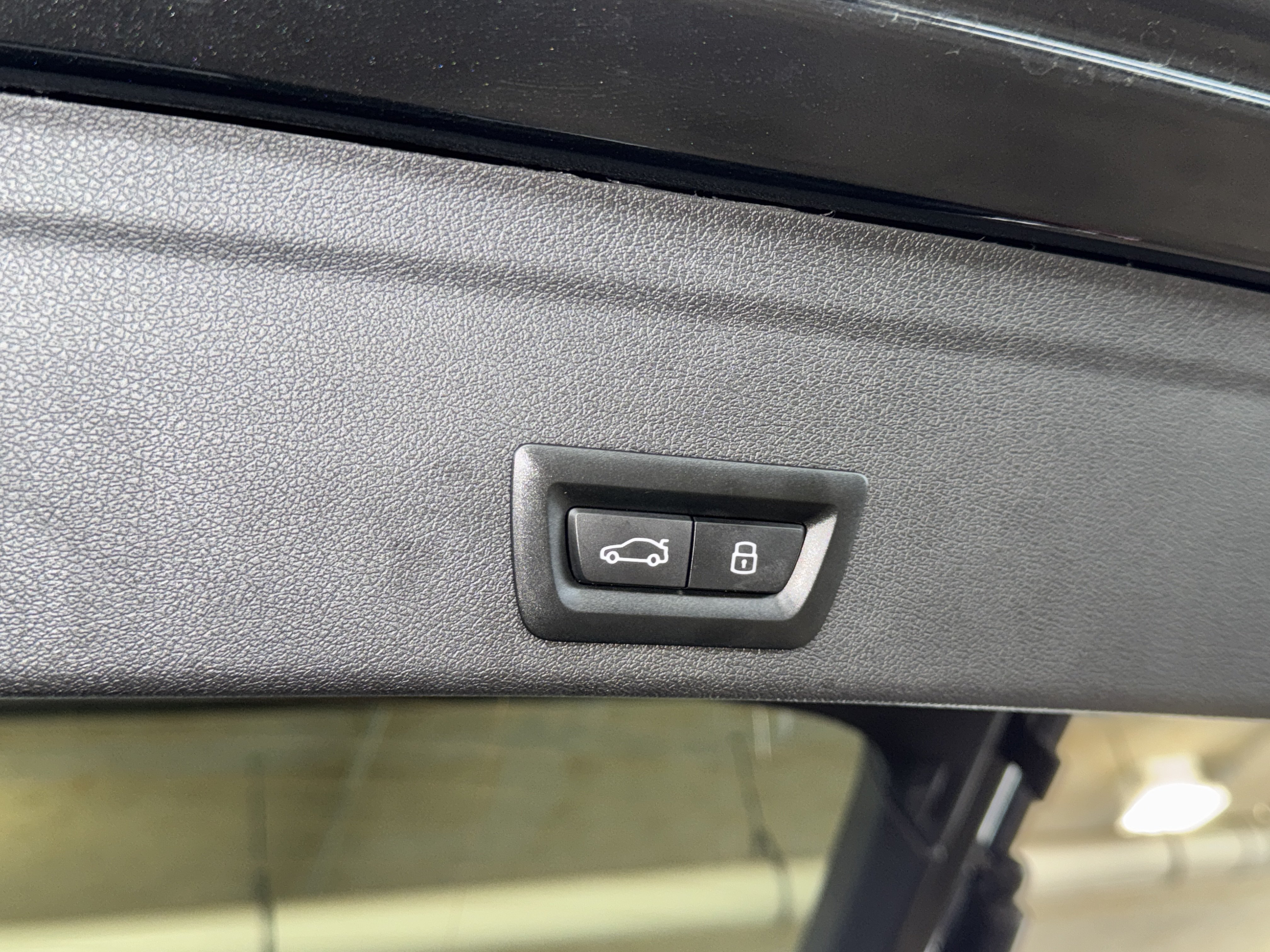 Used 2026 BMW X6 M60i AWD/4WD image 14