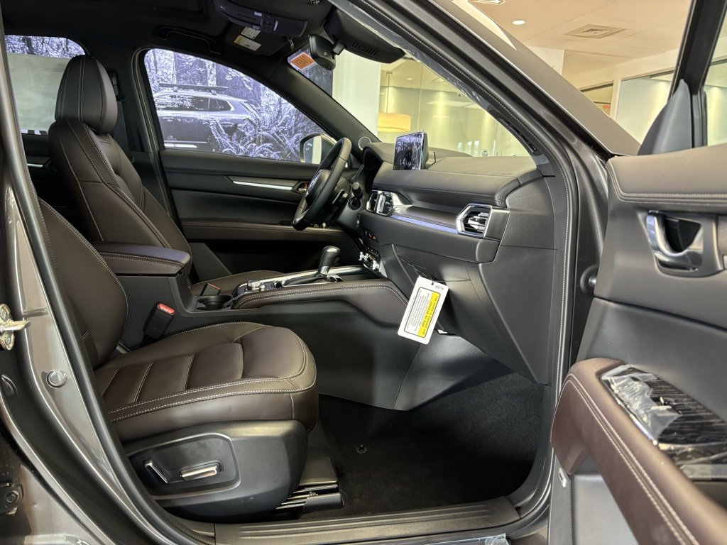 New 2025 MAZDA CX-5 Signature image 21
