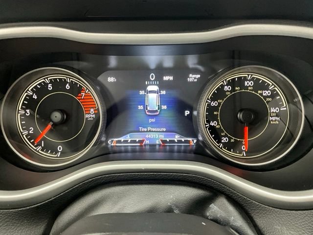 Used 2017 Jeep Cherokee Trailhawk AWD/4WD image 10