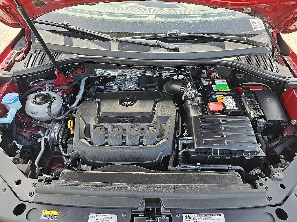 Used 2018 Volkswagen Tiguan SEL FWD image 10