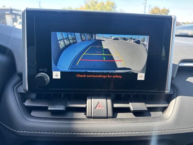Used 2025 Toyota RAV4 LE AWD/4WD image 13