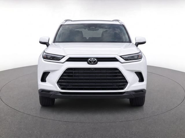 Used 2024 Toyota Grand Highlander FWD image 5