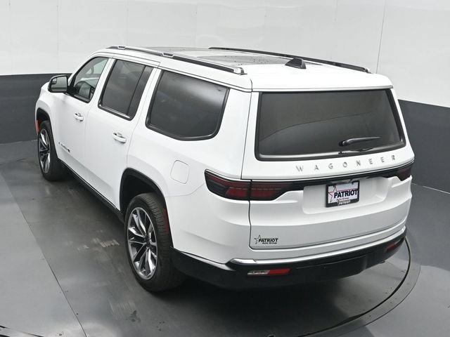 Used 2025 Jeep Wagoneer Series III w/ Premium Group I AWD/4WD image 39