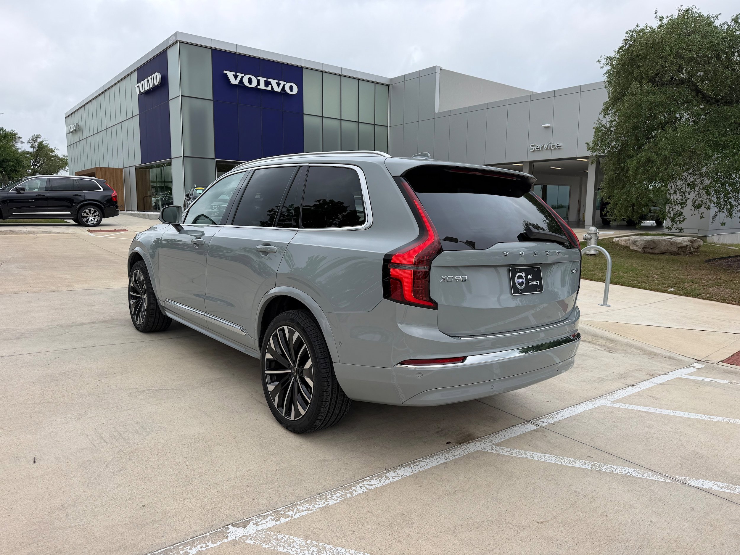 Used 2026 Volvo XC90 B6 Plus w/ Protection Package Premier AWD/4WD image 4