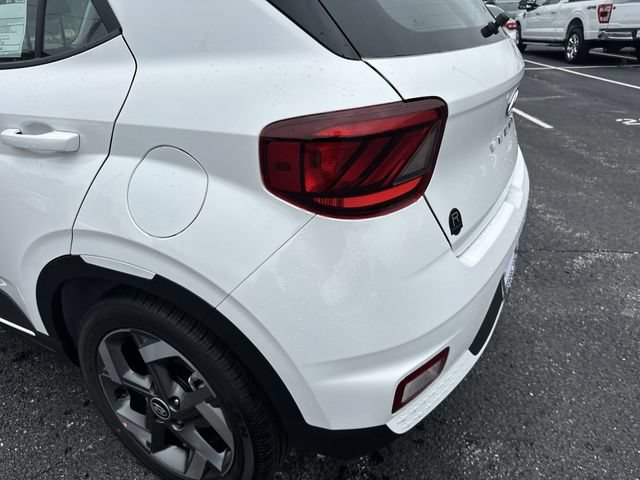 New 2026 Hyundai Venue SEL FWD image 37