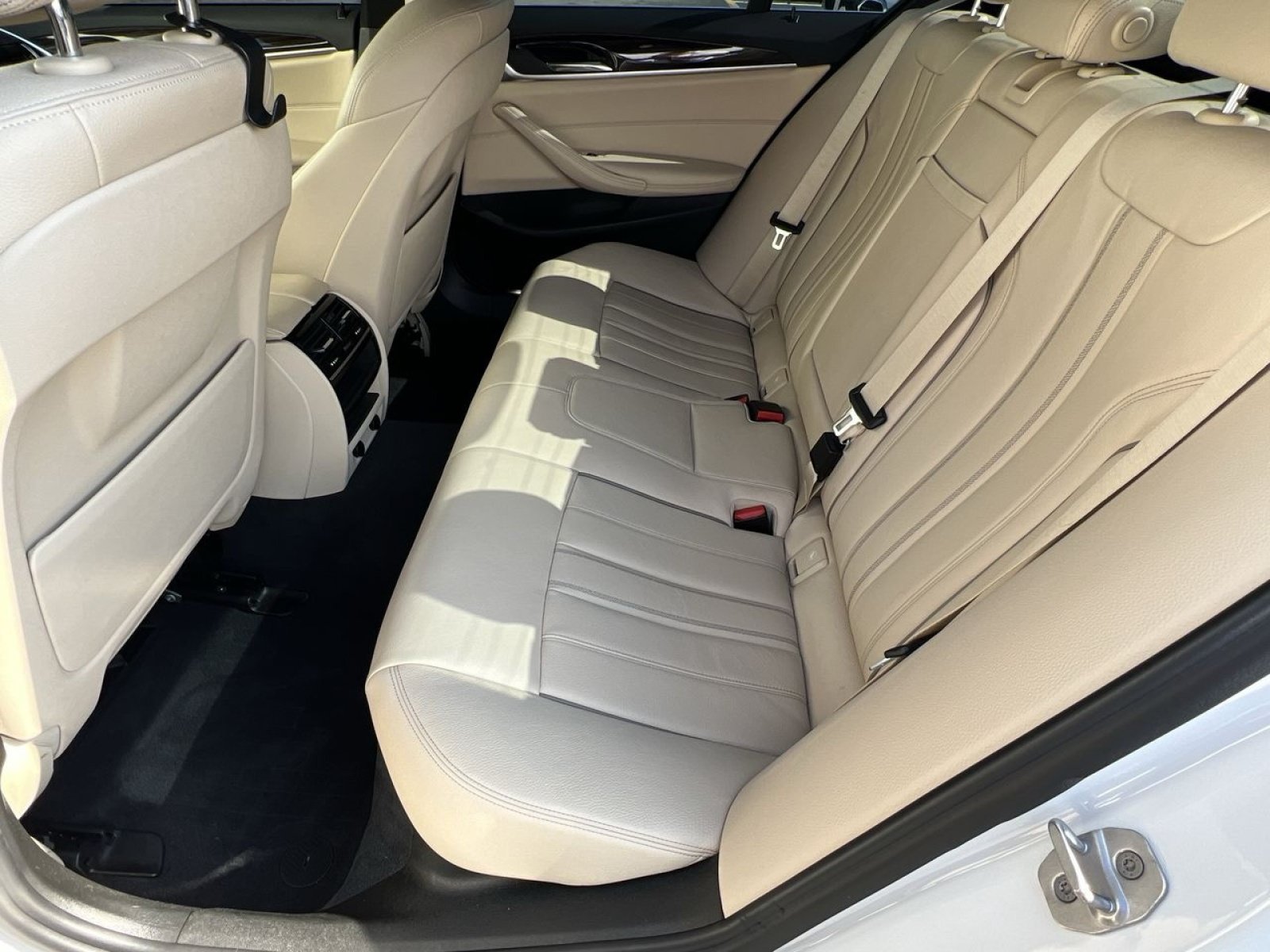 Used 2018 BMW 530i xDrive AWD/4WD image 22