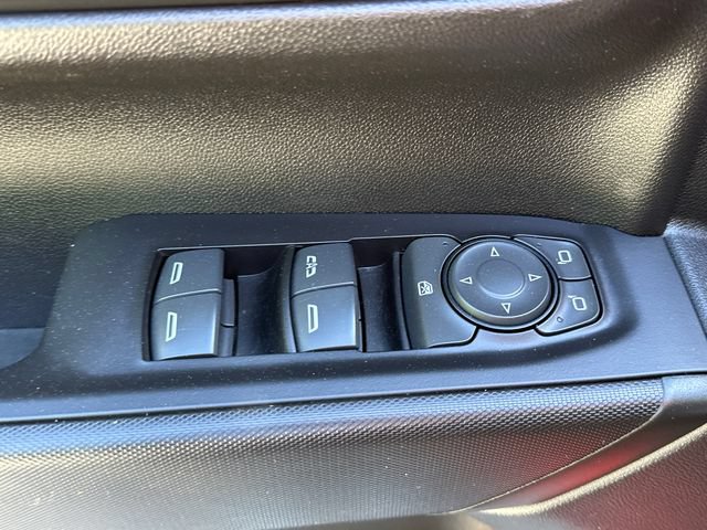 Used 2022 Chevrolet Silverado 1500 Custom AWD/4WD image 25