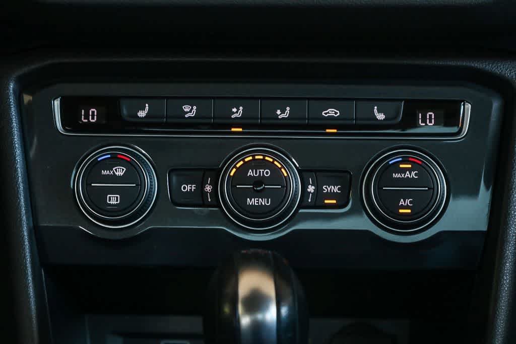 Used 2019 Volkswagen Tiguan SE w/ Panoramic Sunroof Package AWD/4WD image 15