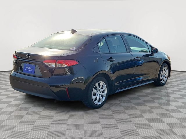 Used 2023 Toyota Corolla LE FWD image 5