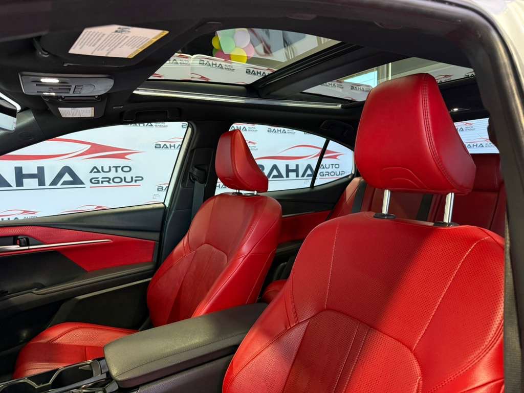 Used 2025 Toyota Camry XSE w/ Premium Package FWD image 31