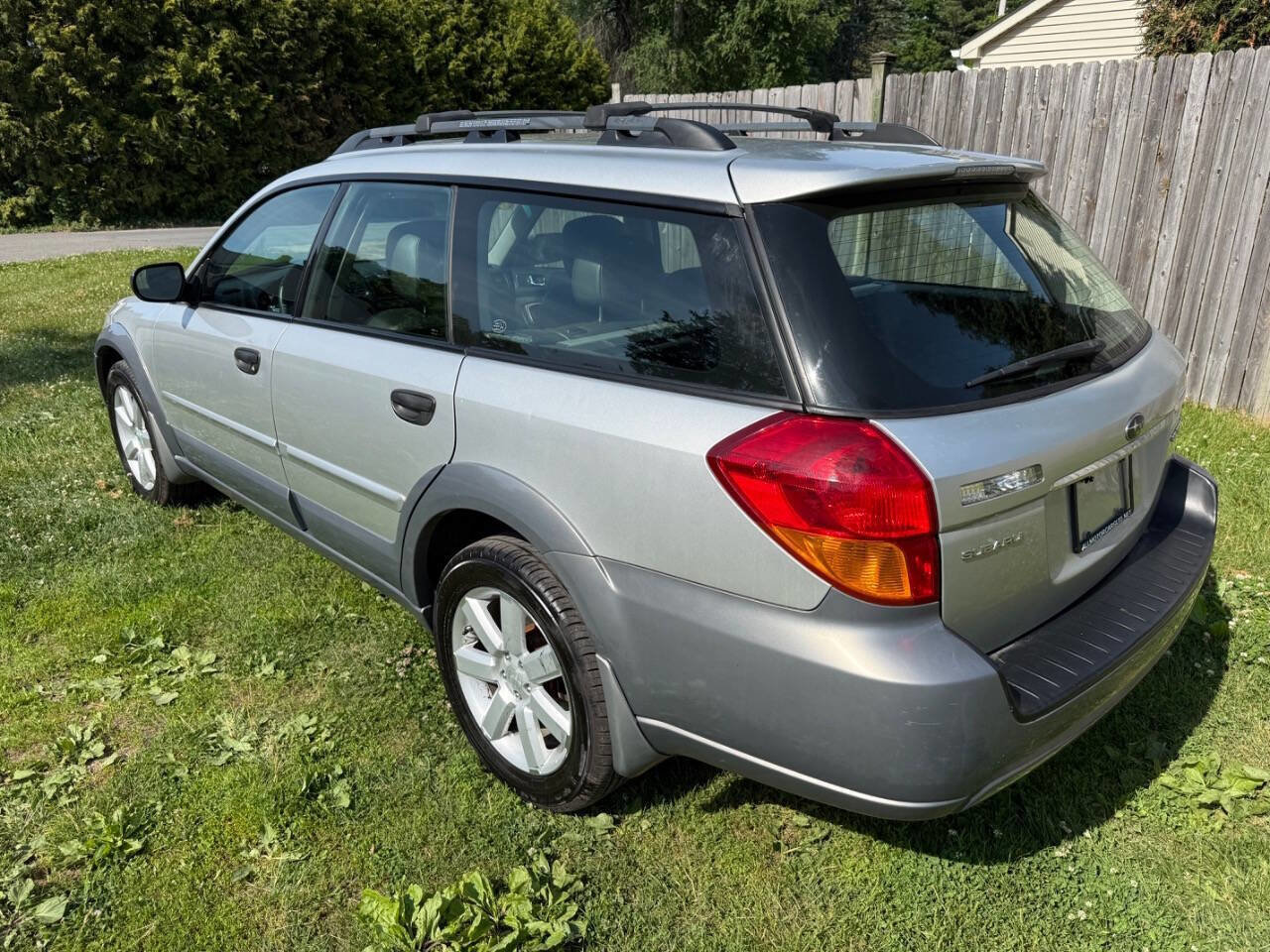 Used 2007 Subaru Outback 2.5i AWD/4WD image 7