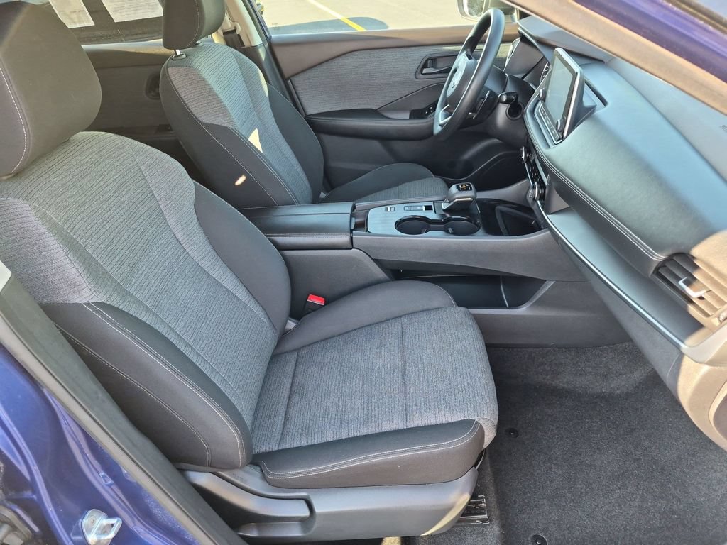 Used 2022 Nissan Rogue S FWD image 26