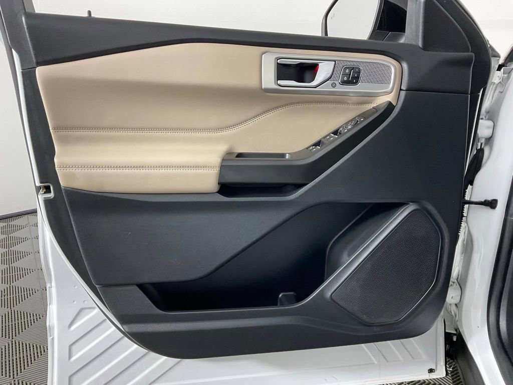 Certified 2020 Ford Explorer Limited image 12