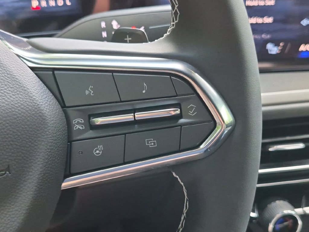 New 2027 Chevrolet Traverse LT FWD image 21